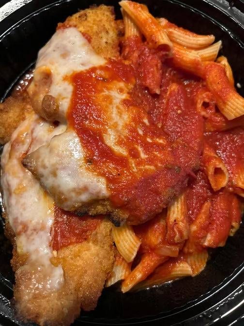 Chicken Parmigiana Entree.