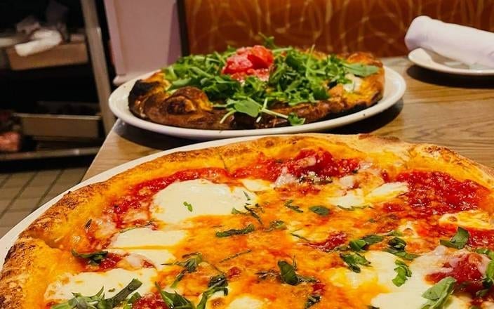 Margherita Pizza.